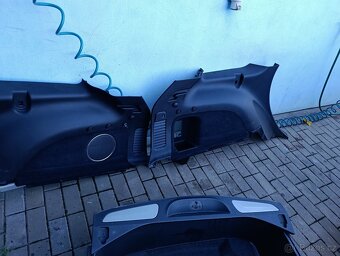 Jeep Grand Cherokee WK2 2011-2013 interiér - 11