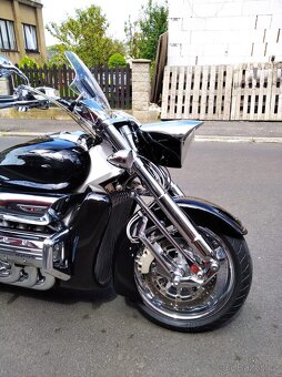 Honda RUNE - 11