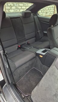 BMW 330i M Sportpaket Manuál E92 Xenon Nebouraný TOP stav - 11