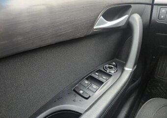 Hyundai i40 1.6-DPH-NOVÝ MODEL-NAVI-KAMERA - 11