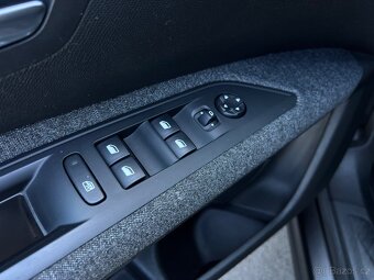 Peugeot 5008,2018,automat,7 mist - 11