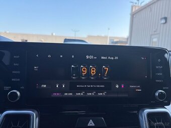 Kia Sorento Hybrid EX 1.6L 2022 - 11