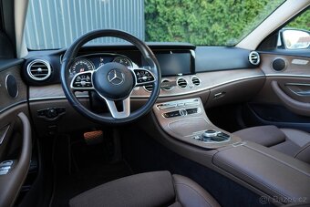 Mercedes-Benz Třídy E 200 D - 11