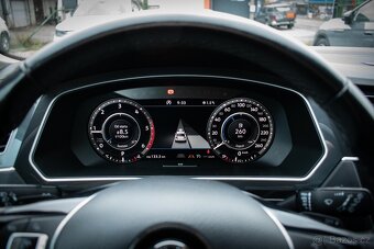 VW Tiguan R-line 2.0TDi 140kw DSG 4x4 Keyless Virtual ACC - 11
