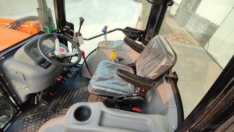 Traktor TIGER 704 - 11