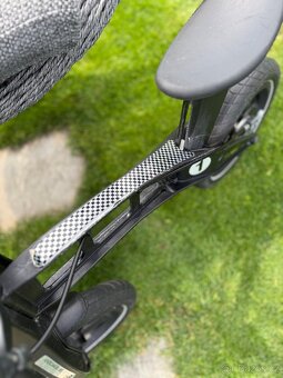 Luxusní Odrážedlo FIRSTBIKE Limited Edition Black - 11