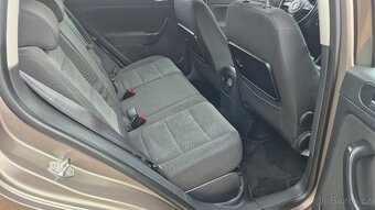 VW Golf 6 Plus 1.6 MPi - 11