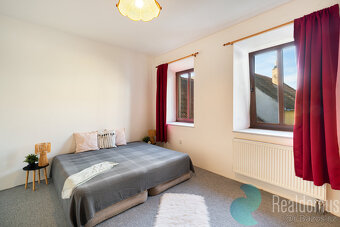 Prodej, rodinný dům, komerční prostory, Trhové Sviny, okr. Č - 11