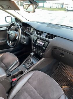 Škoda Octavia combi 2.0 tdi LK DSG - 11