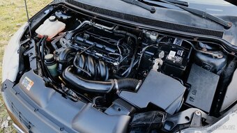 Ford Focus mk2 1.6 combi - benzín - 11