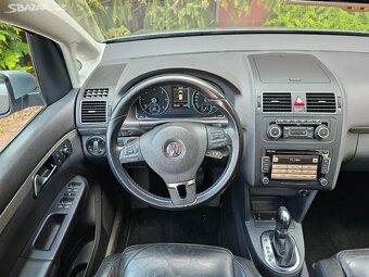 VW Touran 2.0 TDI 103kW,DSG,Highline,Tažné,Kamera,Serviska. - 11
