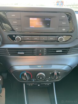 Hyundai I20, 1.2i, 22600km, rok 2023 - 11