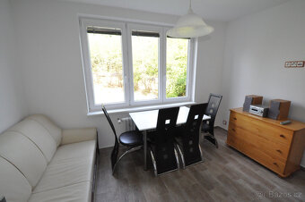 Prodej krásného bytu 1+1 s lodžií a zahradou 44 m² -Vinařská - 11