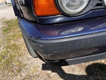 BMW 5 E34 520i 3 sady kol, bedny dílů 236000km - 11