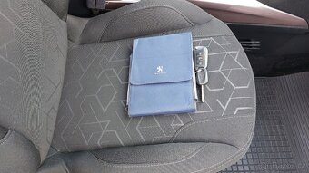 Peugeot 2008 1.6 e-HDI 68 kw , po1 Majiteli - 11