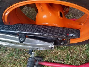 Honda CBR 1000RR REPSOL - 11