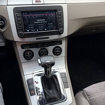 Volkswagen Passat B6 • 2.0 TDI 103 kW • DSG • Xenony • 2009  - 11