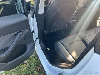 Tesla model Y LR Boost Ryzen Tažný - 11