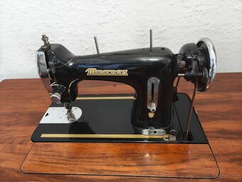 Šicí stroj Minerva 122 - 11