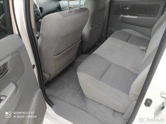 Toyota Hilux 2,5 D-4D  Double Cab Terra (2010) - 11
