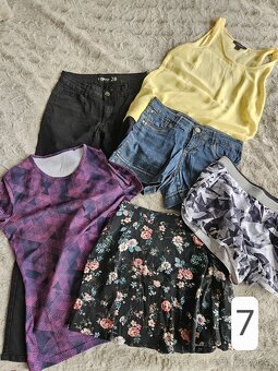 Šaty, sukně, kalhoty, trika, tílka - 11