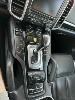 Porsche Cayenne - 11