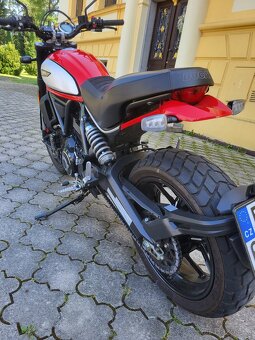 Ducati Scrambler Icon 800 - 11