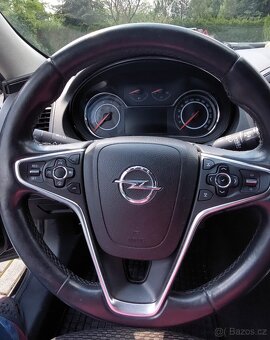 Opel Insignia - 11