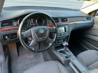 Škoda Superb 2.0TDi 125kW DSG VYSOKÁ VÝBAVA - 11