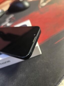 iPhone 13 mini 128 GB – černý - 11