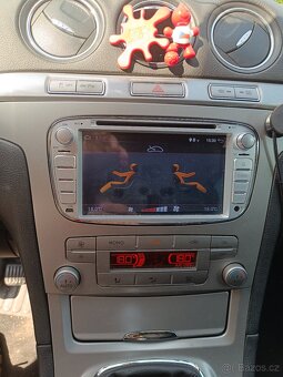Ford S-max - 11