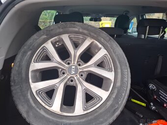 Kia Sportage 2015 bouraná, plně pojizdná - 11