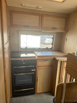 Karavan eldis jetstream - 11