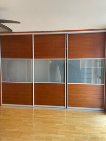 Skříně vestavěné 6 ks - 11