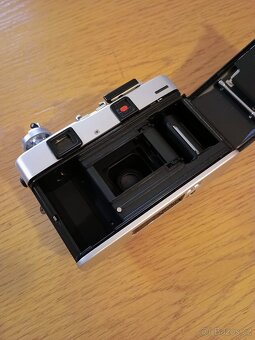 Minolta Hi-matic F - 11