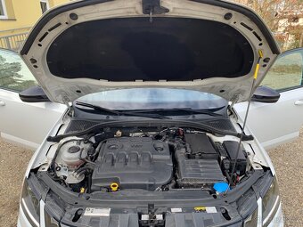 Škoda Octavia III RS 2.0tdi 135kw webasto ,manual - 11