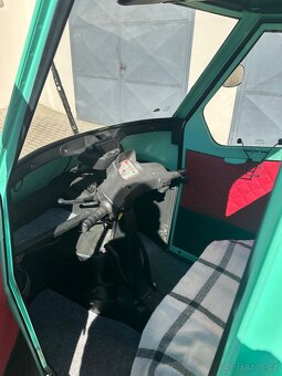 Piaggio Ape 50 – mobilní zmrzlinový stánek - 11