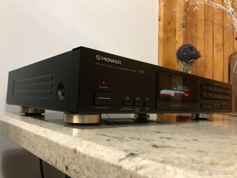 Pioneer F-656 Top stav - 11