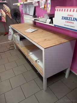 Prodám vybavení z cukrárny - 11