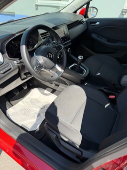 Renault Clio - 11