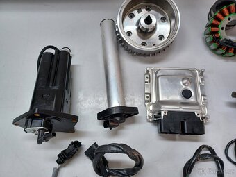 KTM 890 R / 790 - DÍLY MOTORU A ELEKTRO - 11