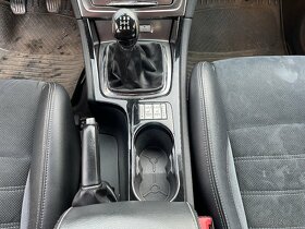 Prodam Ford Mondeo 2,0i Ghia LPG Kombi - 11