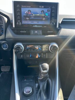 RAV4 Hybrid SELECTION 4x4 56000 km - 11