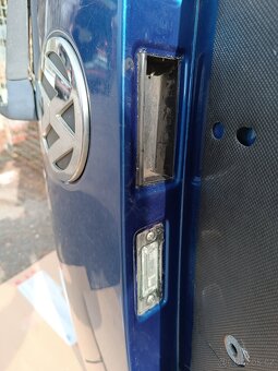 VW Touran -páté dveře, viko kufru - 11