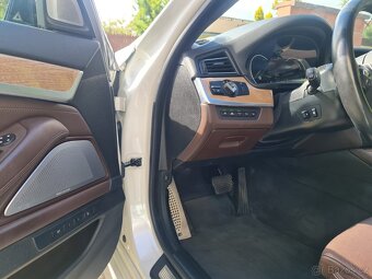 BMW 535d  | zadní náhon | 3xTV | B&O | FULL VÝBAVA - 11