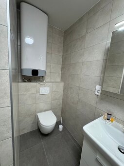 PRONÁJEM NOVĚ VYBUDOVANÉHO BYTU 2+KK, ROSTĚNICE – ZVONOVICE - 11