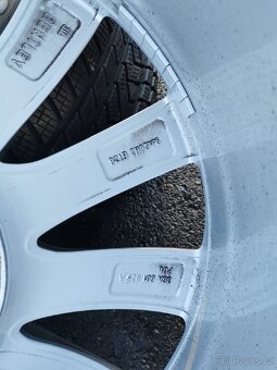 Originální alu kola na Bentley Bentayga zimní 20" - 11
