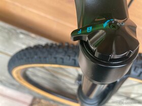 NOVÉ Jízdní kolo Škoda MTB - velikost M - 11