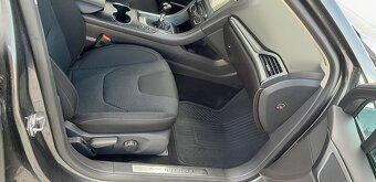 Ford Mondeo Kombi 2,0 TDi - 11
