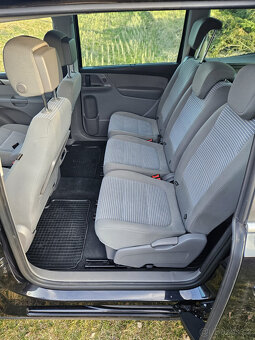 Seat Alhambra 2,0 Tdi    DSG   7míst - 11